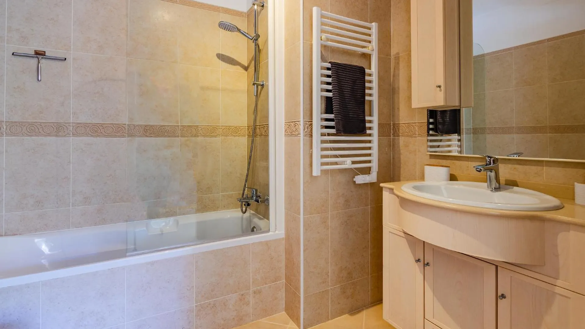 Four Bedroom Villa With Private Pool Oasis Parque At09 Portimao