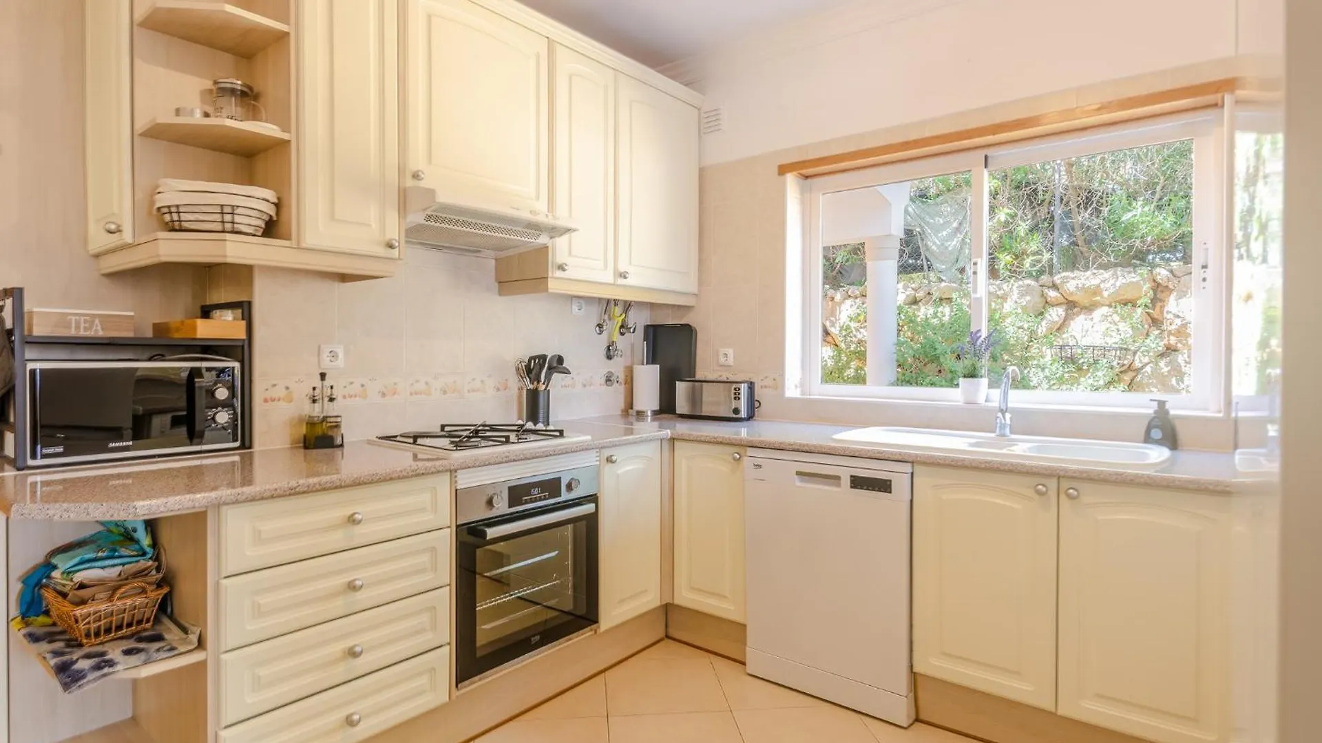 Four Bedroom Villa With Private Pool Oasis Parque At09 Portimao