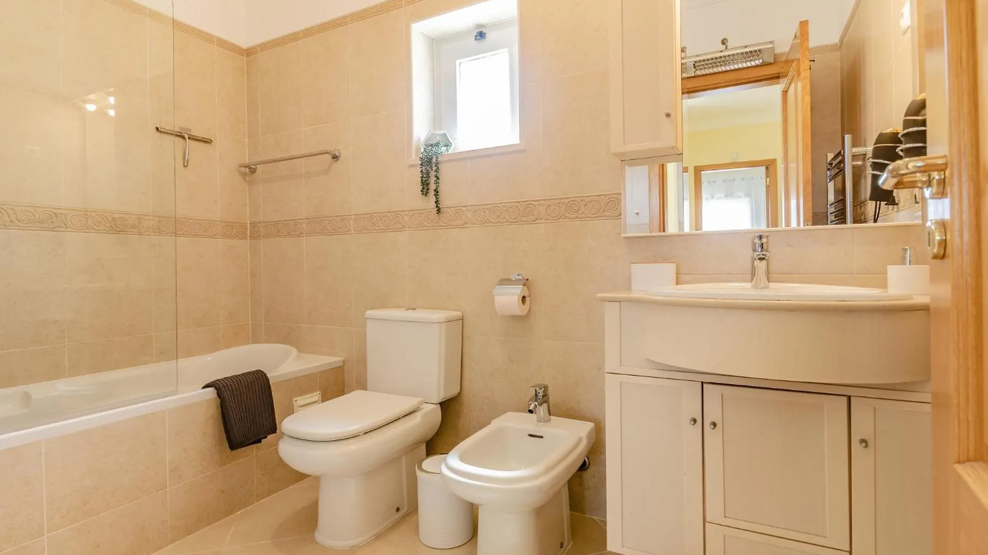 Four Bedroom Villa With Private Pool Oasis Parque At09 Portimao