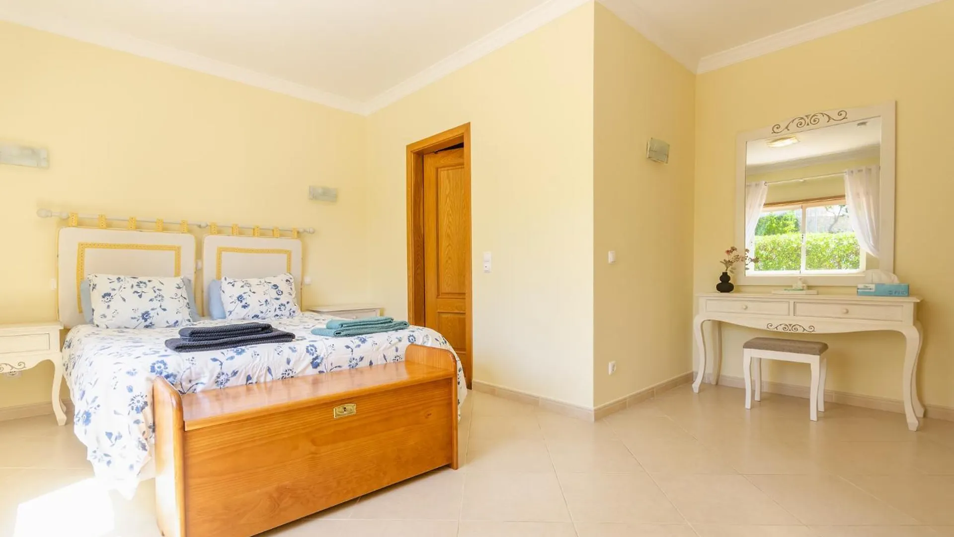 Four Bedroom Villa With Private Pool Oasis Parque At09 Portimao